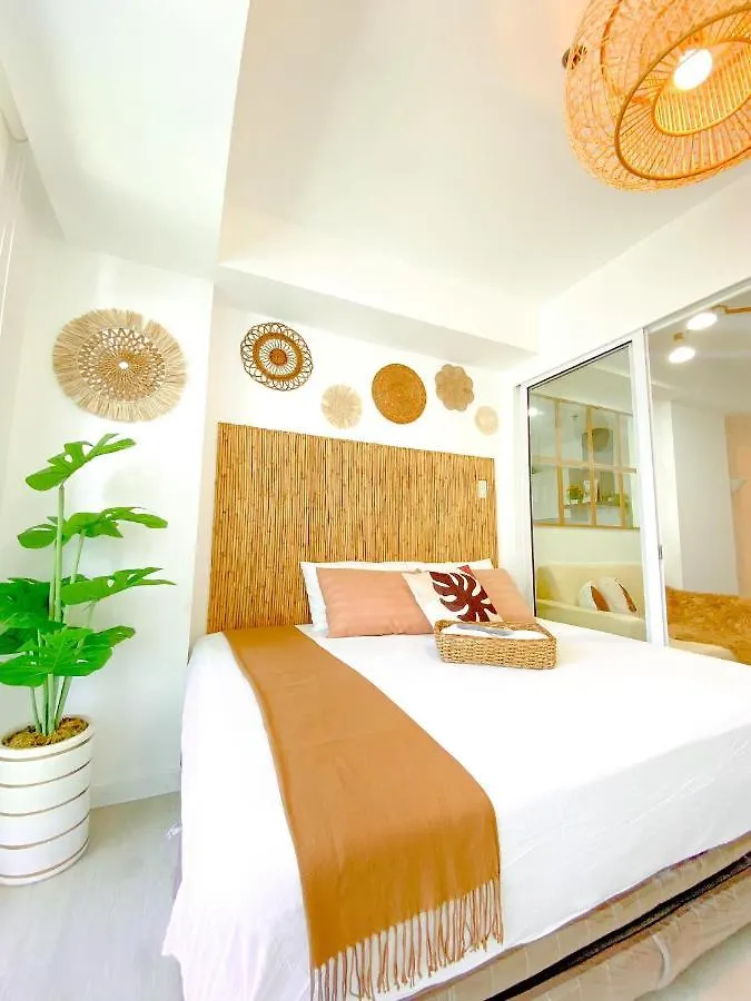 Aparthotel Azure Urban Resort, Bicutan By Cozy Crib By Shey Paranaque City